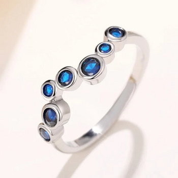 Huitan Елегантни тънки пръстени със син кубичен цирконий за жени Изискани аксесоари за сватбено тържество за пръсти Висококачествени бижута в сребърен цвят
