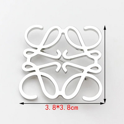 Pārspīlēta izgriezuma zirnekļa tauriņš sakta ar nerūsējošā tērauda pārklājumu, gravētas ģeometriskas piespraudes Vīriešu sieviešu apģērbu apkakles aksesuāri