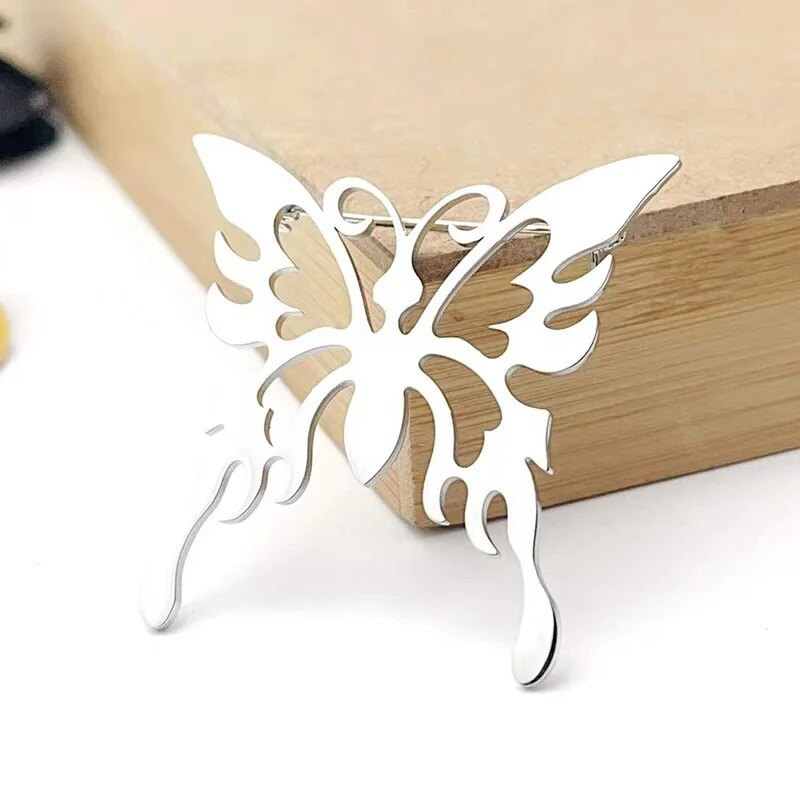 Pārspīlēta izgriezuma zirnekļa tauriņš sakta ar nerūsējošā tērauda pārklājumu, gravētas ģeometriskas piespraudes Vīriešu sieviešu apģērbu apkakles aksesuāri