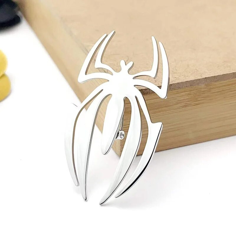 Pārspīlēta izgriezuma zirnekļa tauriņš sakta ar nerūsējošā tērauda pārklājumu, gravētas ģeometriskas piespraudes Vīriešu sieviešu apģērbu apkakles aksesuāri