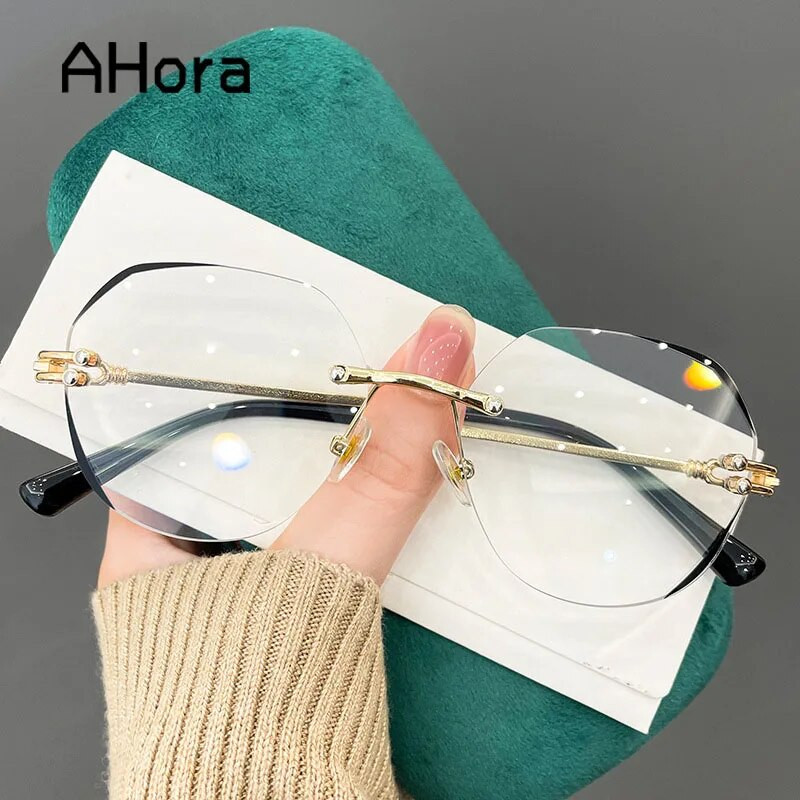 Mėlyna šviesa blokuojantys skaitymo akiniai Presbyopia Akiniai be rėmelių lydinio Hyperopia Akiniai nuo saulės Akiniai moterims ir vyrams +1,0+1,5+2,0+3,5