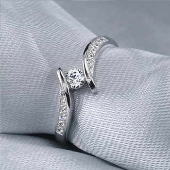 Huitan Минималистични годежни сватбени пръстени за жени Кръгъл кубичен цирконий Прости елегантни женски аксесоари Модни бижута за 2022 г.
