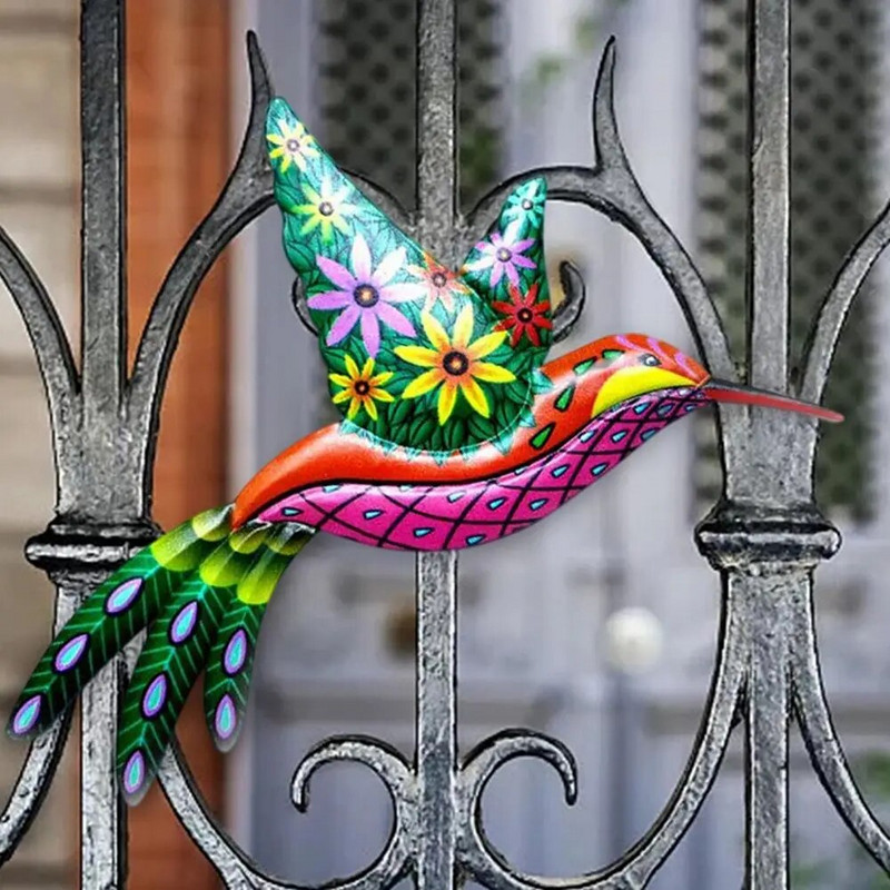 Operă de artă de perete de pasăre colibri din metal Decorare exterioară de grădină pentru cameră de zi Artizanat de artă ornament pentru interior în aer liber, culoare, pasăre agățată