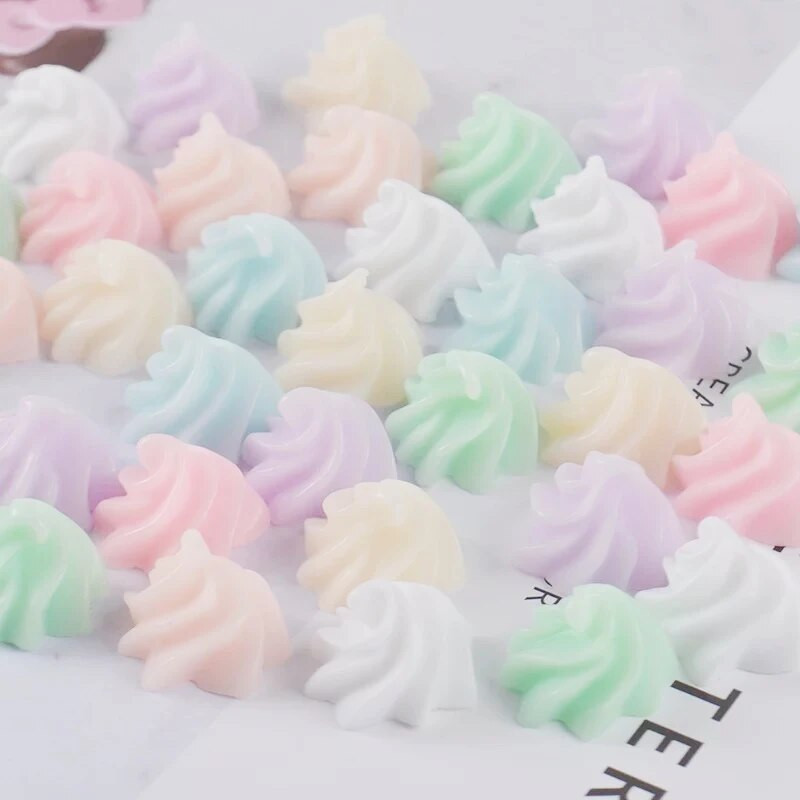 30 db Új vegyes csokoládé krém lapos hátú gyanta Cabochon figura díszítések rátét barkácsolás esküvői Scrapbook Craft F90