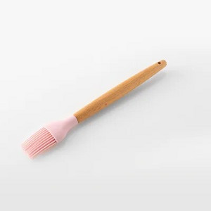 Köögi silikoonist köögitarvete komplekt Mittenakkuva spaatliga puidust käepidemega kuumakindel silikoonist küpsetusnõu Köögitööriist