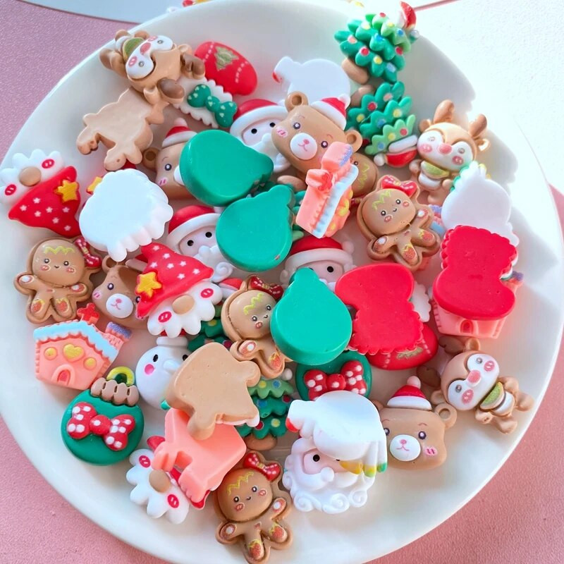 20Gb. Jauna, jauka mini Ziemassvētku kolekcija, sveķu figūriņas, amatniecība, plakanā aizmugurējā kabošona rotājumi, rotaslietas, matu apģērbu izgatavošana, aksesuāri