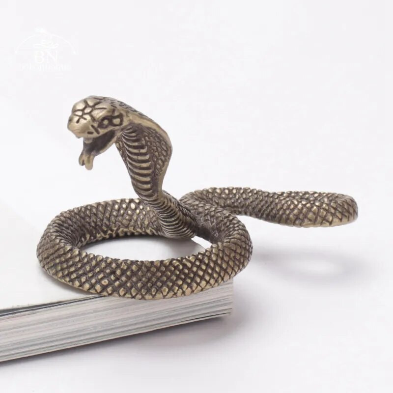Antikvarinė bronzinė kobra boa gyvatės statula Miniatiūrinės figūrėlės Varinės Zodiako formos Gyvūnų Stalo papuošalai Arbata Gyvūnai Papuošalai Žalvario amatai