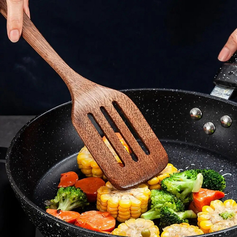 Hosszú nyelű, ergonomikus rizskanál esztergályos fa praktikus, finom textúrájú rizskanál otthoni főzéshez