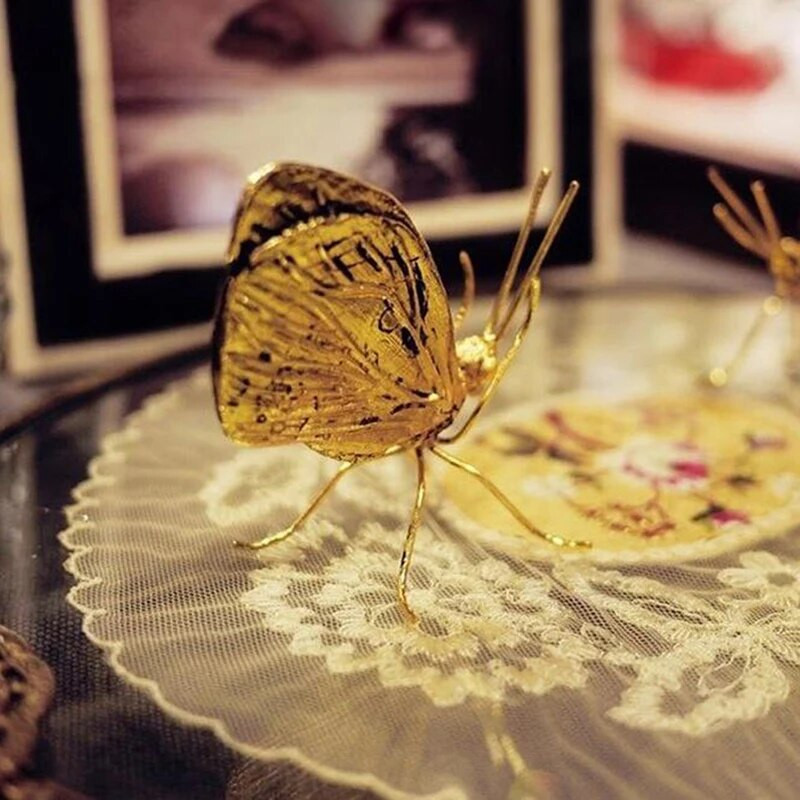 Dekoratyvinis metalinis rankdarbių vario aukso skruzdėlyno drugelio ornamentas meno dekoravimui