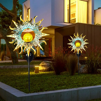 Слънчеви LED светлини Пламъчна светлина IP65 Водоустойчива ретро желязна градинска лампа за морава Външна градинска пейзажна декорация Слънце Луна Подова лампа