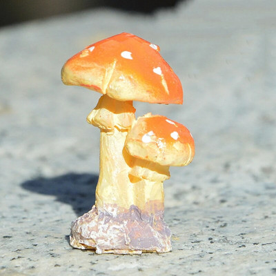 1 gab sēņu krupju sēnīšu figūriņas, sveķu miniatūras amatniecības, DIY ornaments, pasaku dārzs, rotājums, terārija leļļu mājas dekors