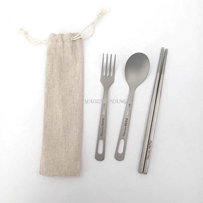 Tīra titāna galda piederumu komplekts āra mājsaimniecības matēts nažu un dakšu karotes irbulīši ceļojumu kempings pārnēsājams nažu un dakšiņu komplekts