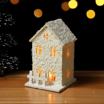 Коледна украса Коледна светодиодна дървена къща със снежинка Светеща коледна украса в кабината