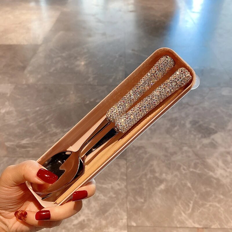 Dzirkstošais dimanta karotes un dakšiņu komplekts 304 Nerūsējošā tērauda dakšiņas Videi draudzīgs galda piederumu komplekts galda piederumu trauku komplekts trauki