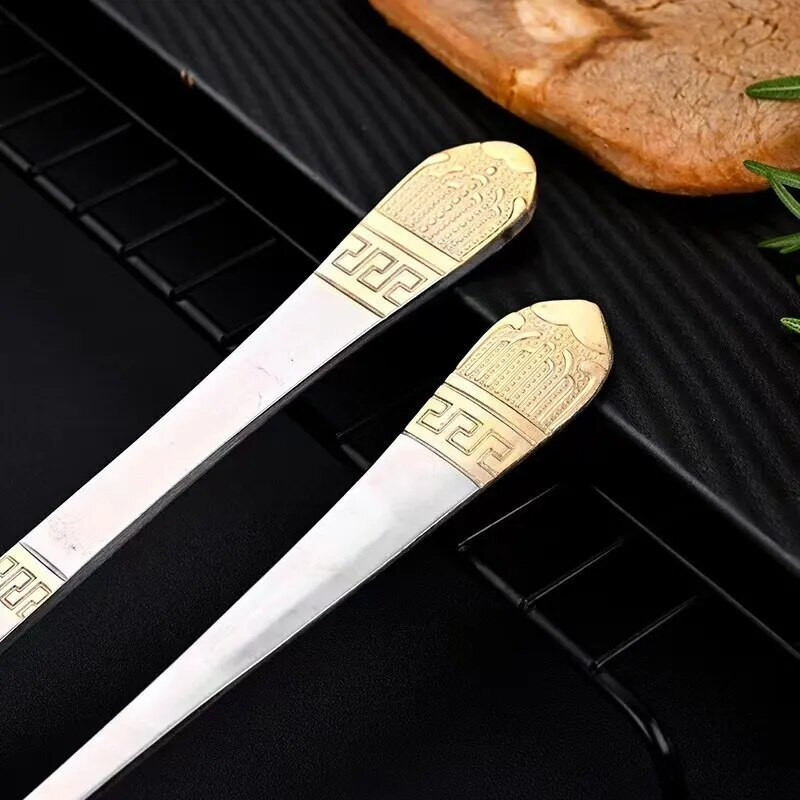 6 vnt. paauksuoti stalo įrankių rinkiniai nerūdijančio plieno indai Peilis šakutės arbatos šaukšteliai sidabriniai indai Virtuvė Namai Aukštos kokybės stalo įrankiai