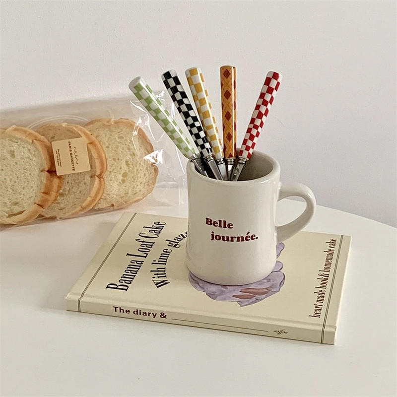 Deserta steiks nerūsējošā tērauda nažu dakšiņu karotes komplekts virtuves trauki šaha režģis glancēts keramikas rokturis 3gab/komplekts