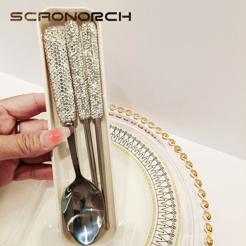 Luxus kanál villa kés pálcika készlet 304 rozsdamentes acél evőeszköz étkészlet csillogó gyémánt evőeszköz étkészlet tokkal