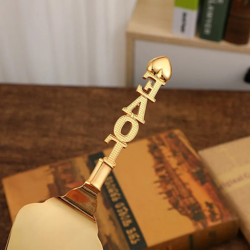 2 vnt./rinkinys Širdies formos rankenėlė torto pjaustyklė Auksinė tortų kastuvas Peilis Vakarėlis Maisto gaminimas Kepimas Tortų skirstytuvas Vestuvinio torto peilio serverio rinkinys