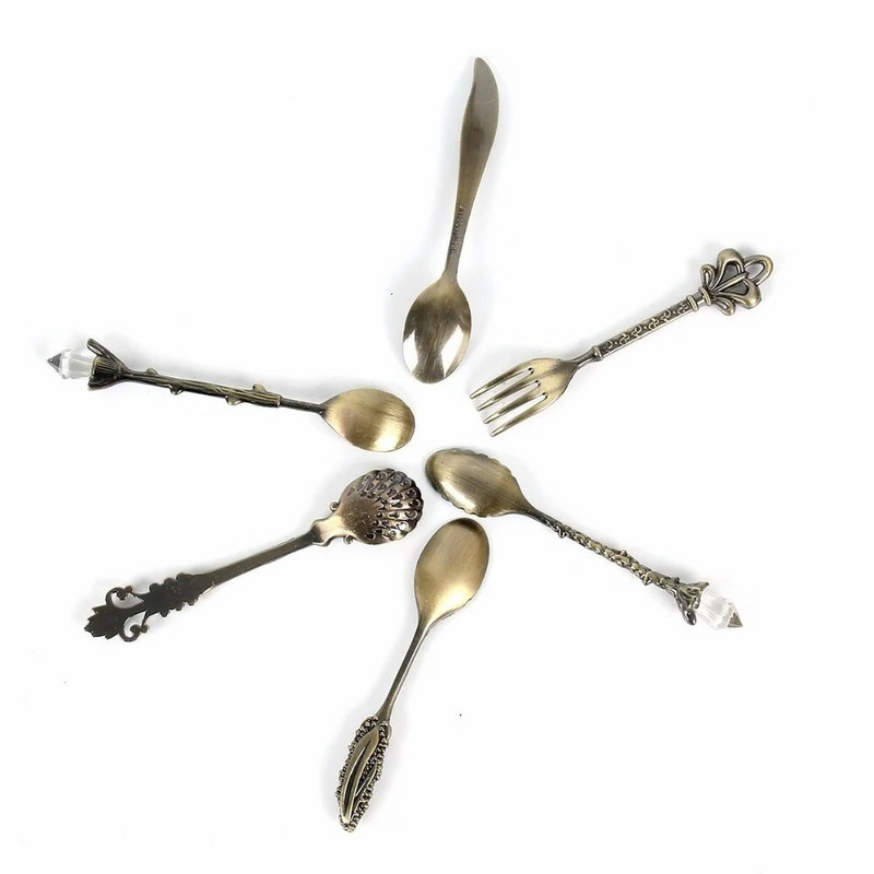 Eiropas stila galma trauki 6 komplekti karaliskā stila metāla cirsts augļu dakša vintage kafijas karote deserta galds dekoratīvā karote