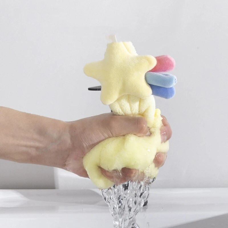 Jauka multfilma 3D lelle UFO roku dvielis koraļļu vilnas pakarināms dvielis, absorbējošs bērnu piekarināms dvielis tīrīšanas auduma lupata bērniem