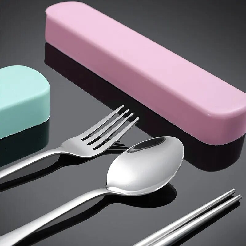 Nerūsējošā tērauda pārnēsājamo galda piederumu komplekts Irbulīši karotes dakša 3 daļīgs āra atkārtoti lietojamu galda piederumu komplekts