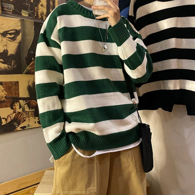 Svītrains džemperis vīriešiem rudens ziemas brīvs trikotāžas izstrādājumi ar O veida kakla izgriezumu vīriešu korejiešu stila moderns džemperis Pāris vienkāršs 90. gadu apģērbs