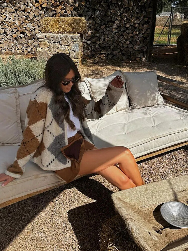 Sieviešu džemperi ar briljanta adītu jaciņu ar paneļiem ar O veida kakla izgriezumu garām piedurknēm ar vienrindu sieviešu džemperi 2023. gada ziemas mīksts sieviešu virsdrēbes