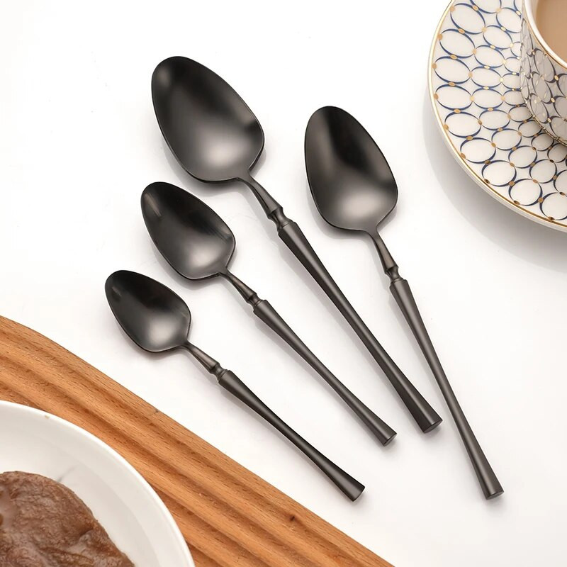 Matinė juoda 18/10 nerūdijančio plieno Prabangūs stalo įrankiai Stalo reikmenys Peilis Kava Ledo Šaukštas Šakutė Lazdelės Stalo reikmenų rinkinys Galima plauti indaplovėje