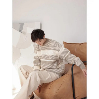 Нови постъпления 2022 г. Раиран плетивен пуловер с принт Улично облекло Мъжки прилепнал пуловер Унисекс Ежедневни джъмпъри Корейски стил L90