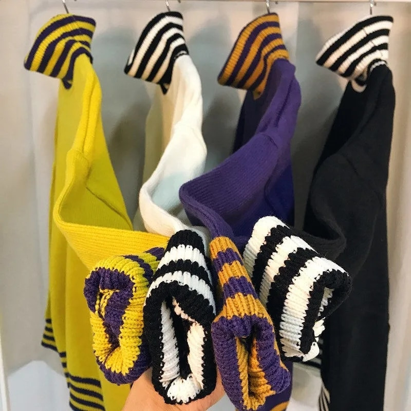 Dryžuotas megztinis su kaklu Vyriški megztiniai Korėjietiški mados Laisvi trikotažas Rudens žieminiai drabužiai Harajuku megzti viršūnės Sueter Hombre