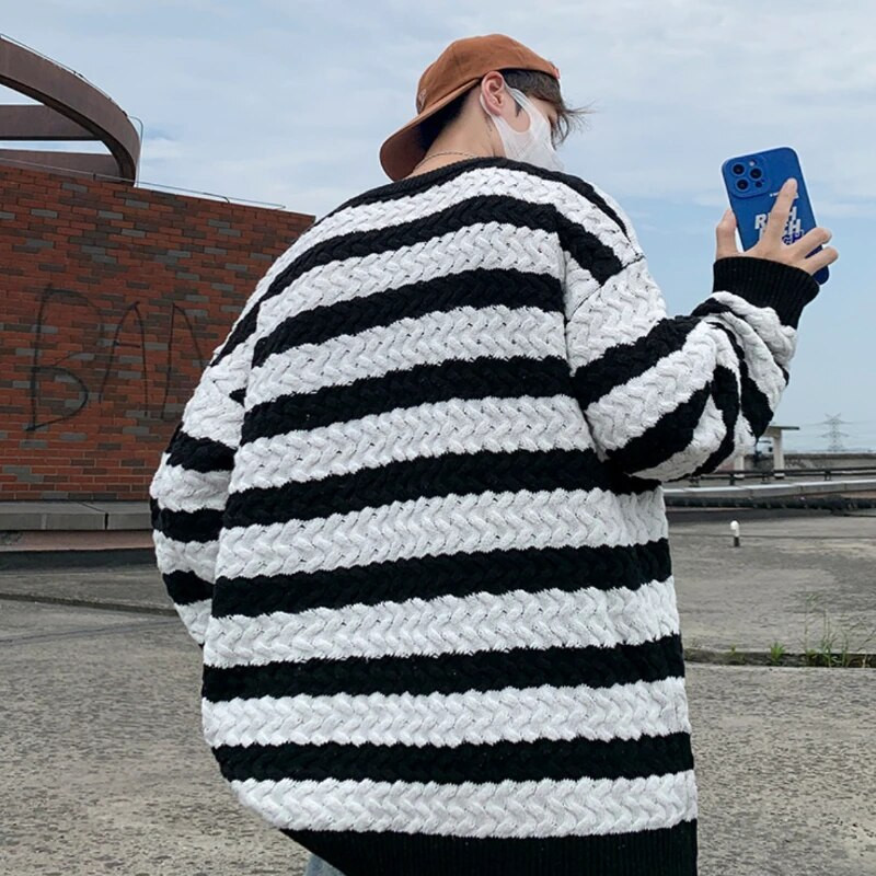 Dryžuoti megztiniai su O-kakleliu Vyriški Japonijos Studentai Mada Baggy Visiems tinka Hipster Žieminis Megztinis Trikotažo High Street Ulzzang Cool