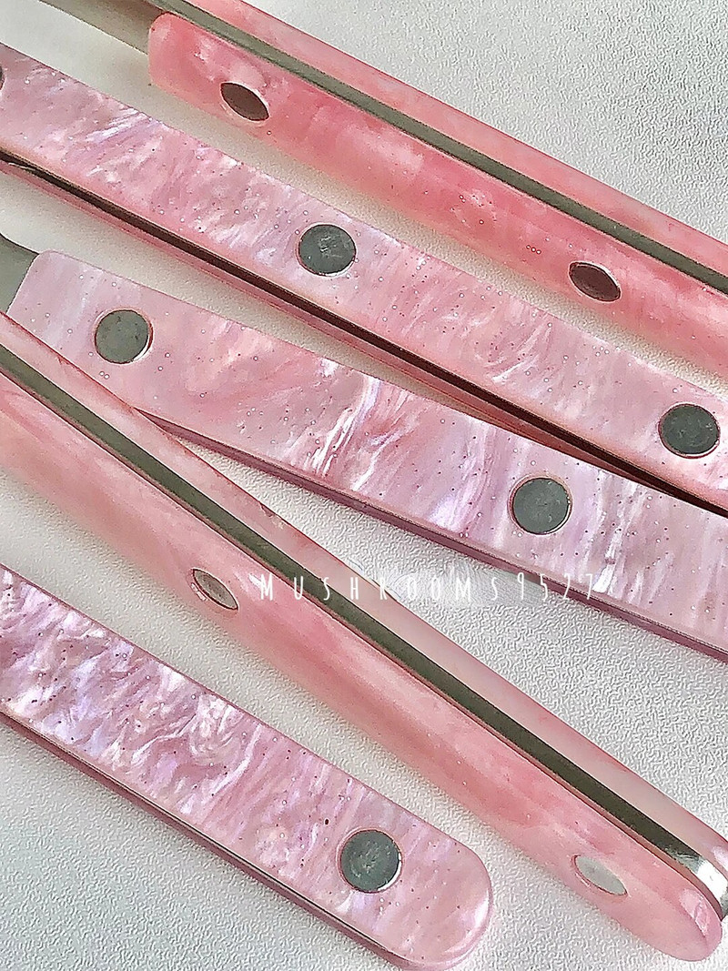 Korejiešu nazis un dakšiņas karote Rietumu galda piederumu komplekts Rozā meitenes sirds 304 Nerūsējošā tērauda deserta karote galvenās maltītes nazis un dakša