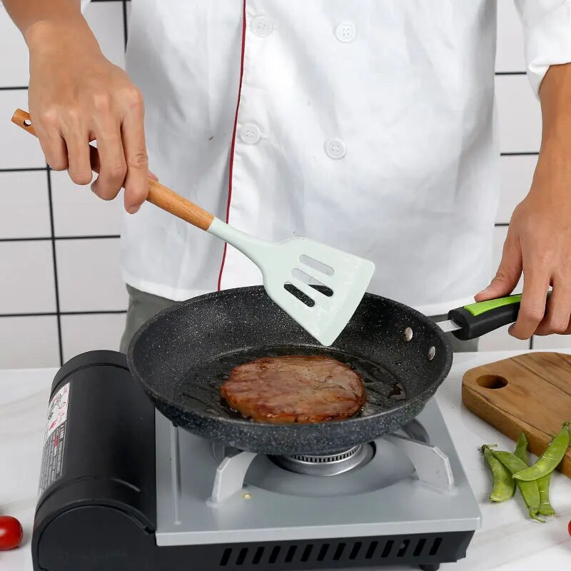 11/12 ΤΕΜ. Σετ μαγειρικά σκεύη σιλικόνης αντικολλητικά μαγειρικά σκεύη κουζίνας Σετ εργαλείων μαγειρικής σπάτουλας φτυάρι Αυγοχτυπητές Ξύλινη λαβή