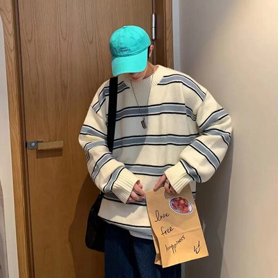 Brīvs trikotāžas džemperis ar apaļu kaklu džemperis zēniem Moderna personība Honkongas stila svītraina pāra jaka silta trikotāža A188