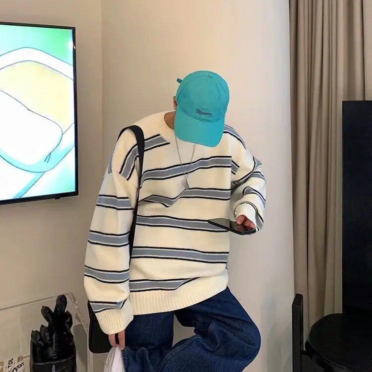 Brīvs trikotāžas džemperis ar apaļu kaklu džemperis zēniem Moderna personība Honkongas stila svītraina pāra jaka silta trikotāža A188