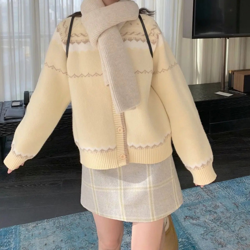 Moteriški megztiniai, jaukūs, saldūs Korėjos koledžo madingi žieminiai „O-kaklo“ skydeliai Harajuku dizaino vintažinis, paprastas, švelnus, tinkantis trikotažas