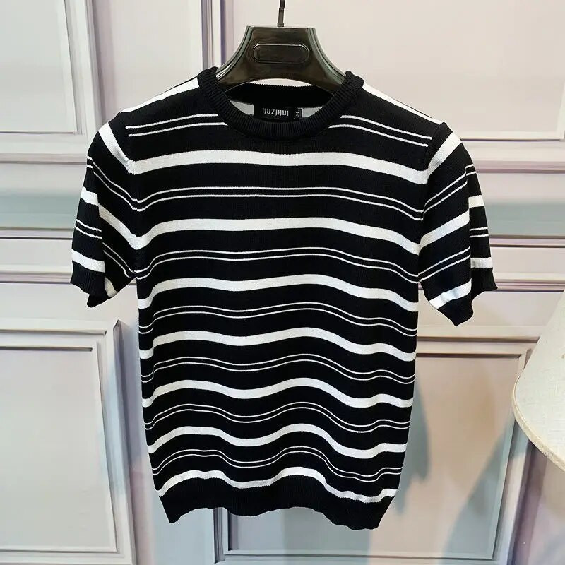 Vīriešu džemperis ar īsām piedurknēm svītrains slaids džemperis pavasara un rudens augstas kvalitātes mazs krekls apaļš kakla izskats korejiešu jaka