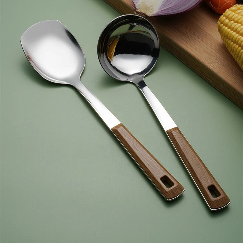 Roostevabast terasest toiduvalmistamistööriistade komplekt puidust käepidemega spaatliga supilusikas restoran praadimine terav labidas kurn Kööginõud