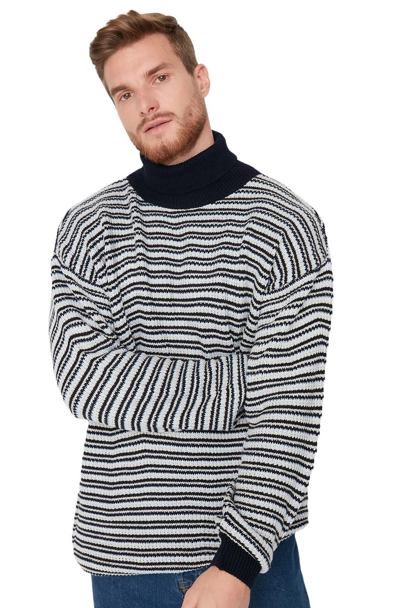 Trendyol vīriešu svītrains džemperis ar garām piedurknēm