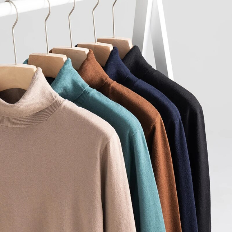 Jauns 2023. gada rudens ziemas 2023. gada vīriešu trikotāžas džemperis ar retro apkakli, kas izgatavots no samta, kas lieliski piemērots slāņošanai