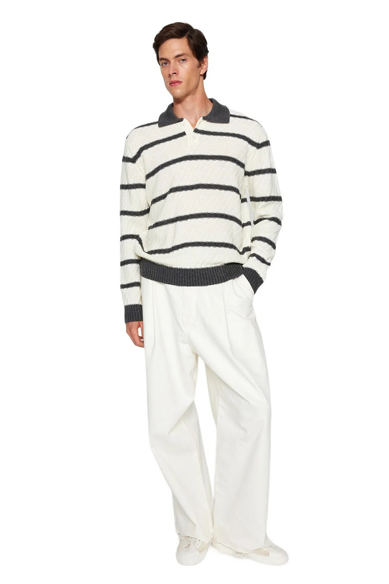 Μακρυμάνικο ανδρικό ριγέ κανονικό πουλόβερ Trendyol