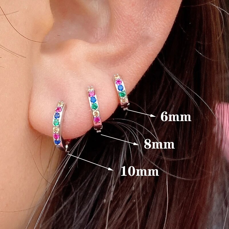 1 gab Modes izsmalcināti kristāla cirkona stīpas auskari sievietēm varavīksnes skrimšļa Helix Tragus auskari ar radzēm ķermeņa pīrsinga rotaslietas