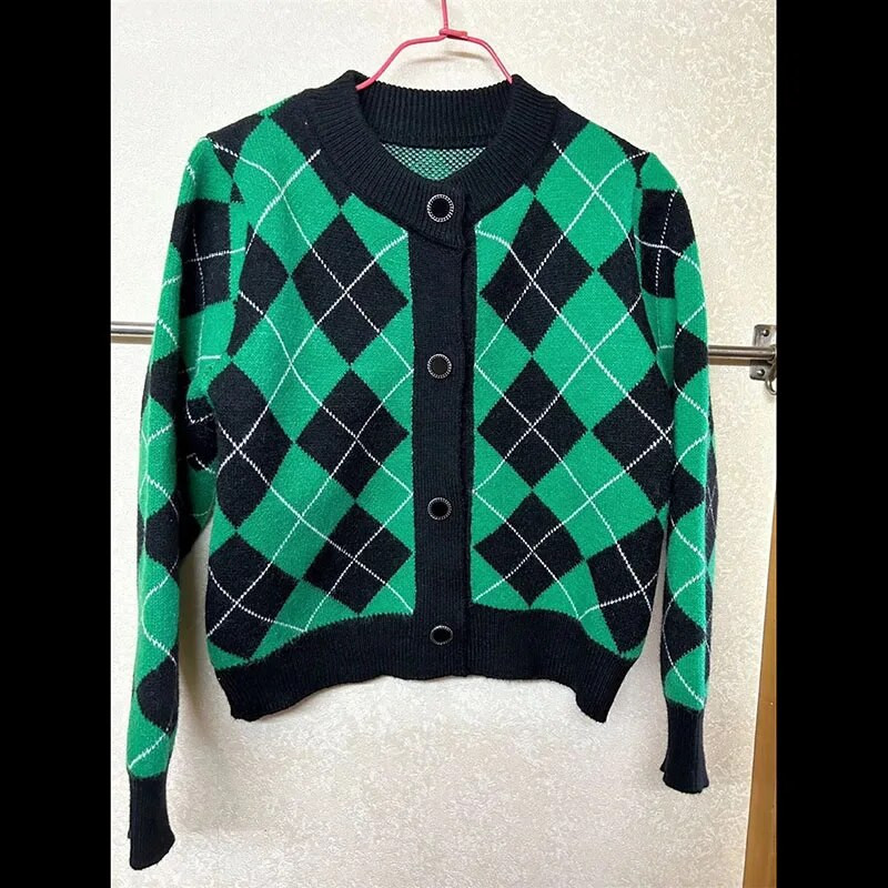 Pavasara kašmira džemperis 2024. gada jauns sieviešu džemperis ar O veida kakla izgriezumu garām piedurknēm, īsām trikotāžas mētelis, rūtains džemperis, jaka