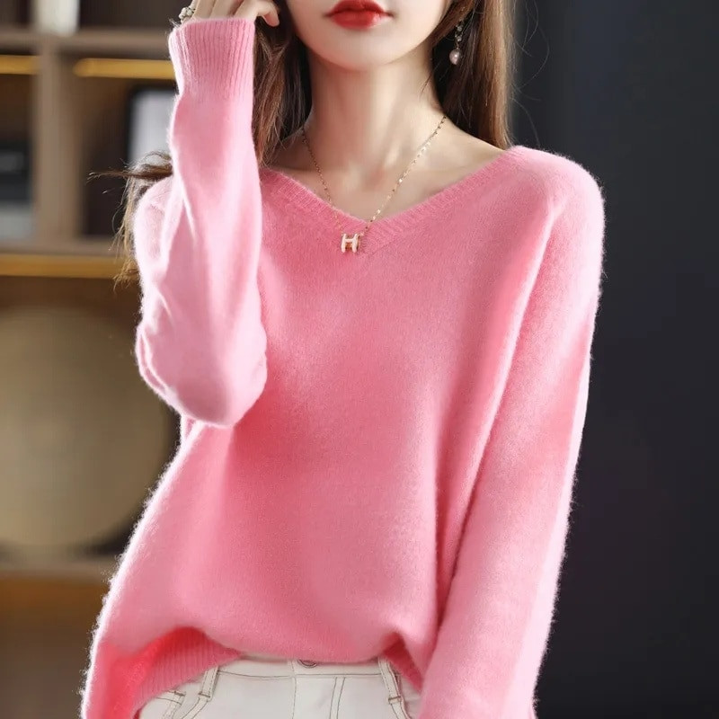 2023 m. Moteriški megztiniai ilgomis rankovėmis pavasario rudens mezginiai Korėjietiški madingi dryžuoti megztiniai, ploni trikotažiniai megztiniai, įprasti džemperiai V formos iškirpte