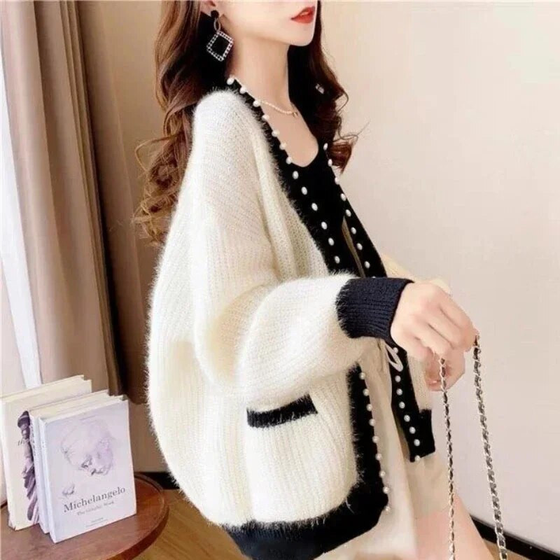 Γυναικείο πουλόβερ πλεκτό μπλουζάκι με λαιμόκοψη σε V για γυναίκα Γκρι Y2k Vintage Χειμώνας 2023 Cold New Knitwear Crochet Fashion Fashion Korea