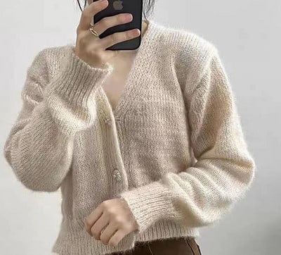 Gradiento V formos kaklelis korėjiečių Sweetheart minkštas, lipnus megztinis, skirtas pavasariui/vasarai, unikalus trumpas megztas megztinis.