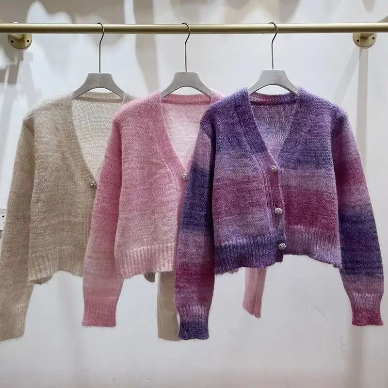 Gradiento V formos kaklelis korėjiečių Sweetheart minkštas, lipnus megztinis, skirtas pavasariui/vasarai, unikalus trumpas megztas megztinis.