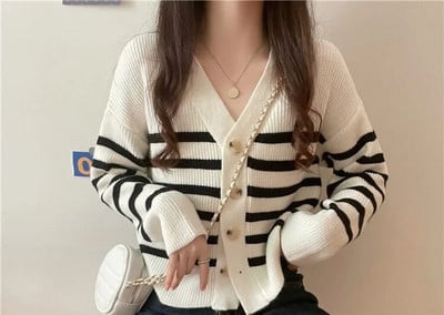 Pavasario ruduo, naujas vintažinis laisvalaikio universalus dryžuotas megztinis su viena krūtine Lazy V formos iškirpte plonas megztinis moterims