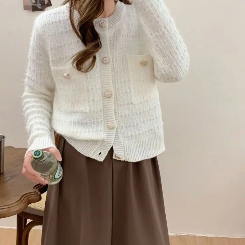 Sieviešu pavasara rudens temperamenta jaukts briljanta zīda trikotāžas jaciņa franču maza smarža ar samazinātu vecumu īsām piedurknēm