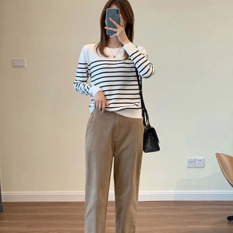 Jauni modes sieviešu džemperi gadījuma rakstura, eleganti ar garām piedurknēm, eleganti O veida kakla izgriezuma džemperi, mīksts ielas apģērbs, elegants trikotāžas džemperu tops